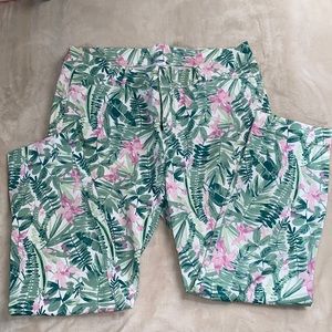 Old Navy Pixie Pant in Fun Print size 14 regular